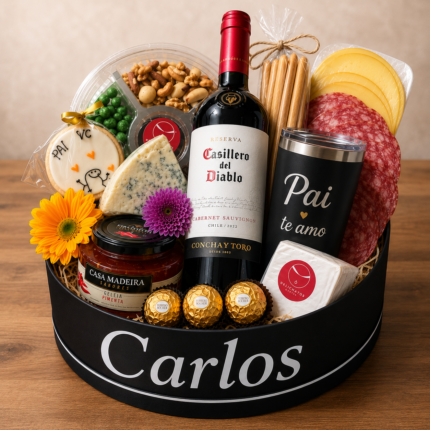 Cesta Dia dos Pais com vinho Casillero del Diablo e copo térmico personalizado